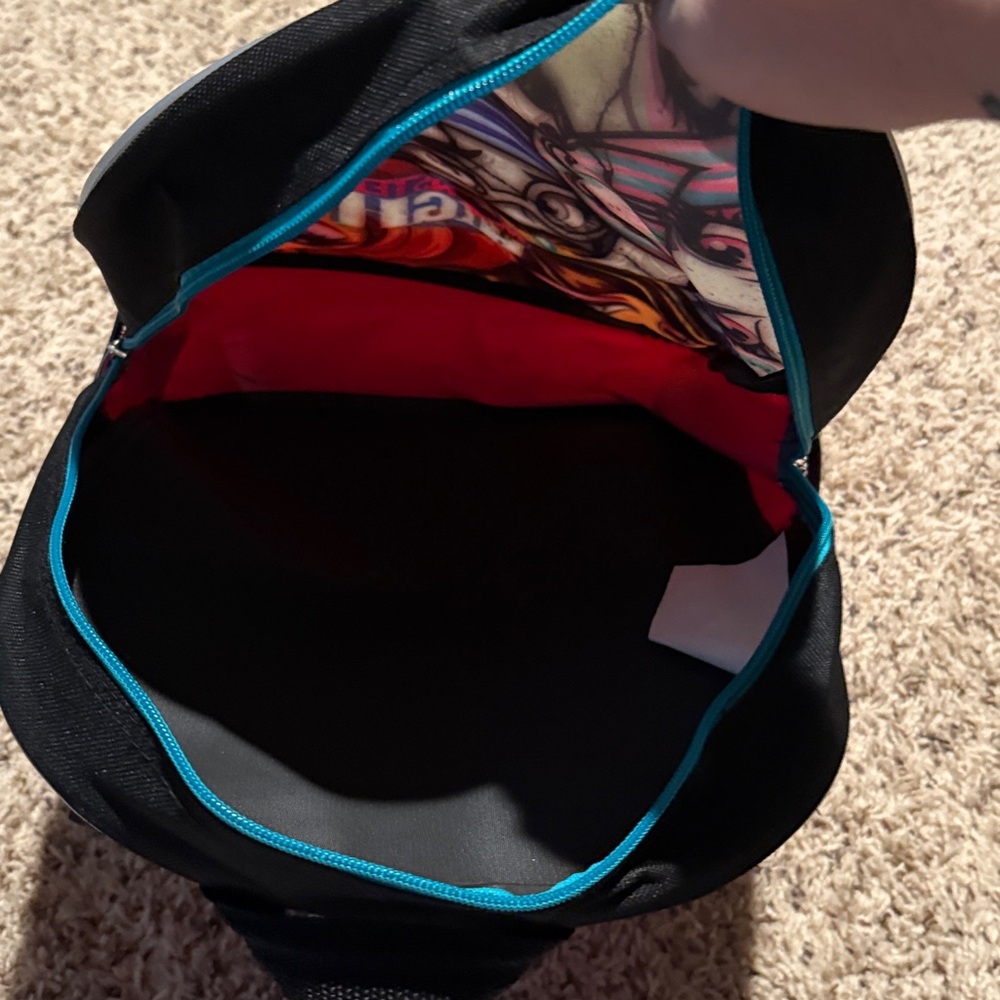 Monster High girls backpack with Velcro on front that hangs matching lunchbox - Picture 5 of 9